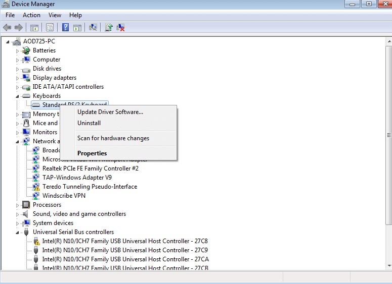 faites un clic droit sur le clavier PS-2 standard et choisissez l'option de désinstallation